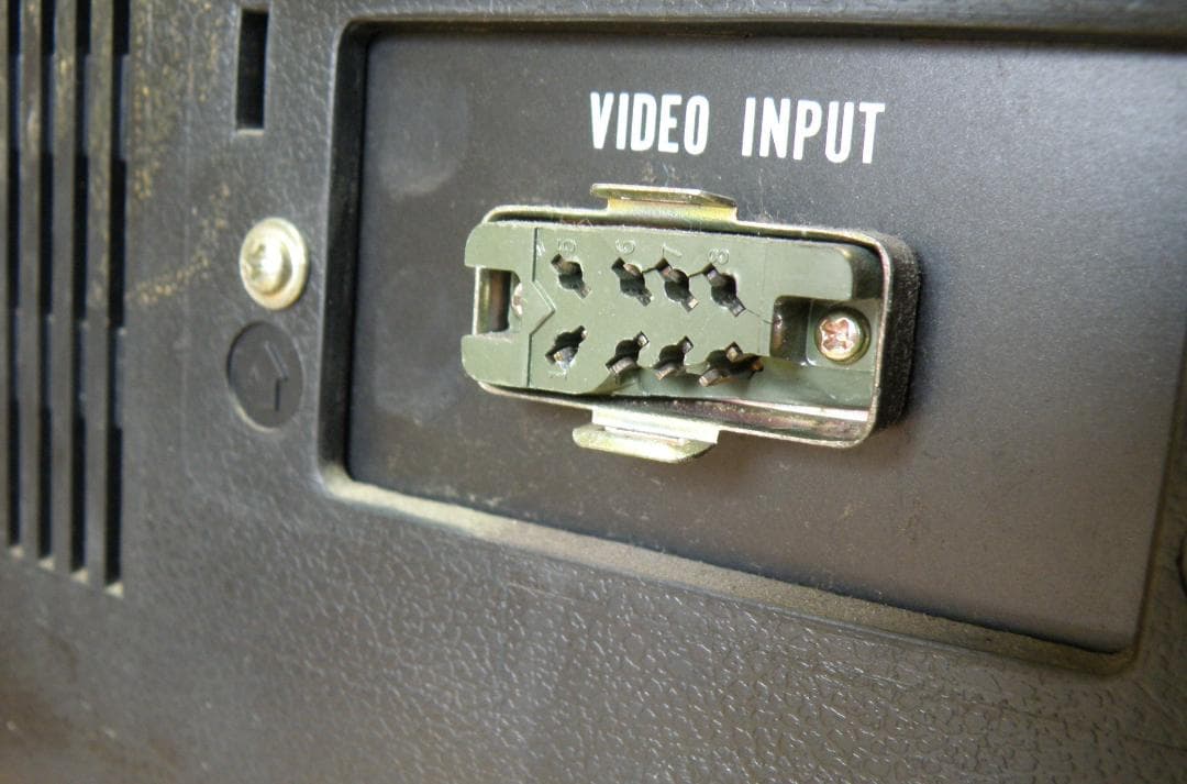 日立カラーディスプレイC14-2170 ブラウン管モニター