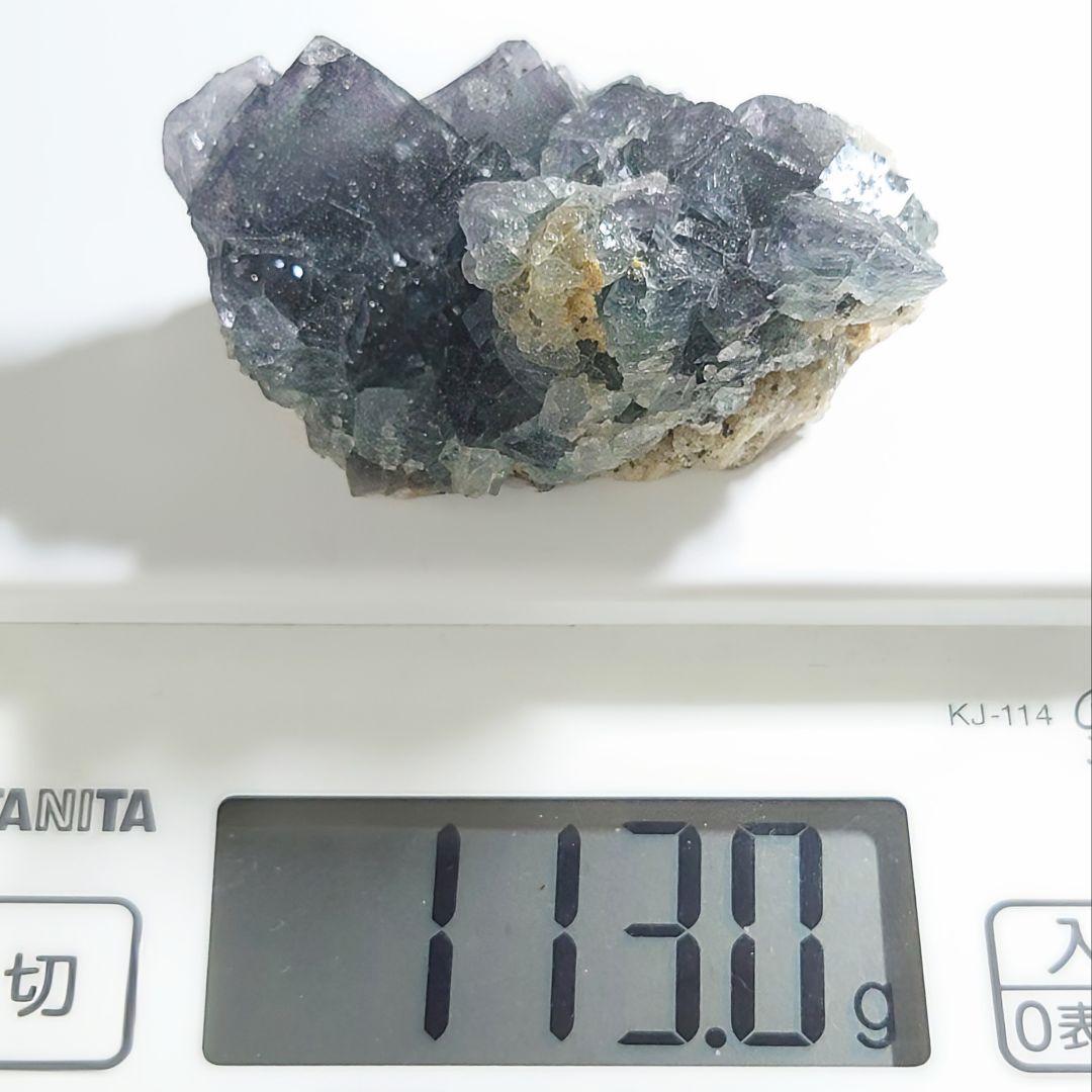 ★強発光！蛍光グレーグリーンフローライト 113.0gD(SA+)