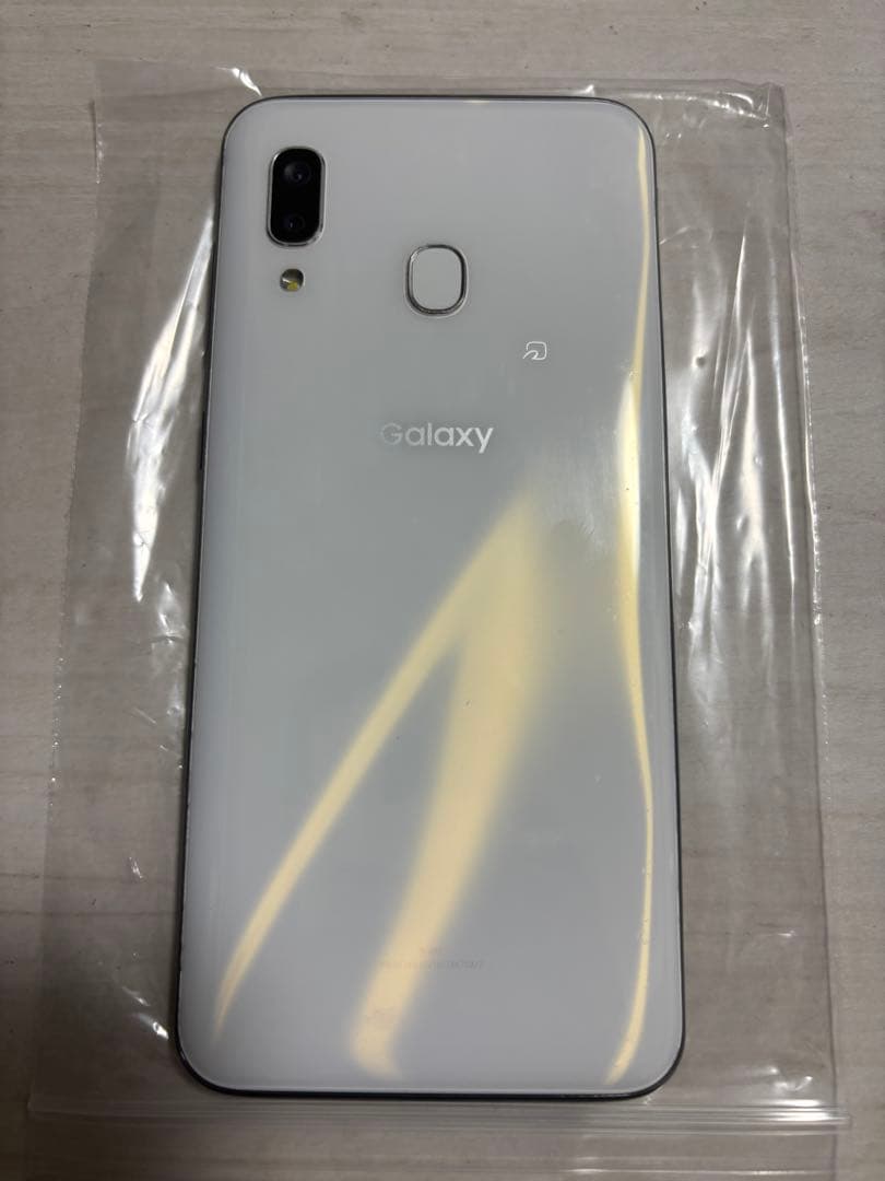 美品 Galaxy A30 SCV43 64GB 6.4インチ SIMロック解除