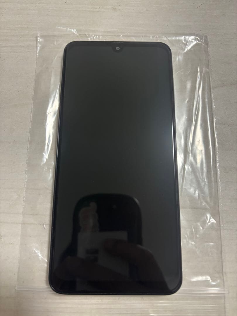 美品 Galaxy A30 SCV43 64GB 6.4インチ SIMロック解除