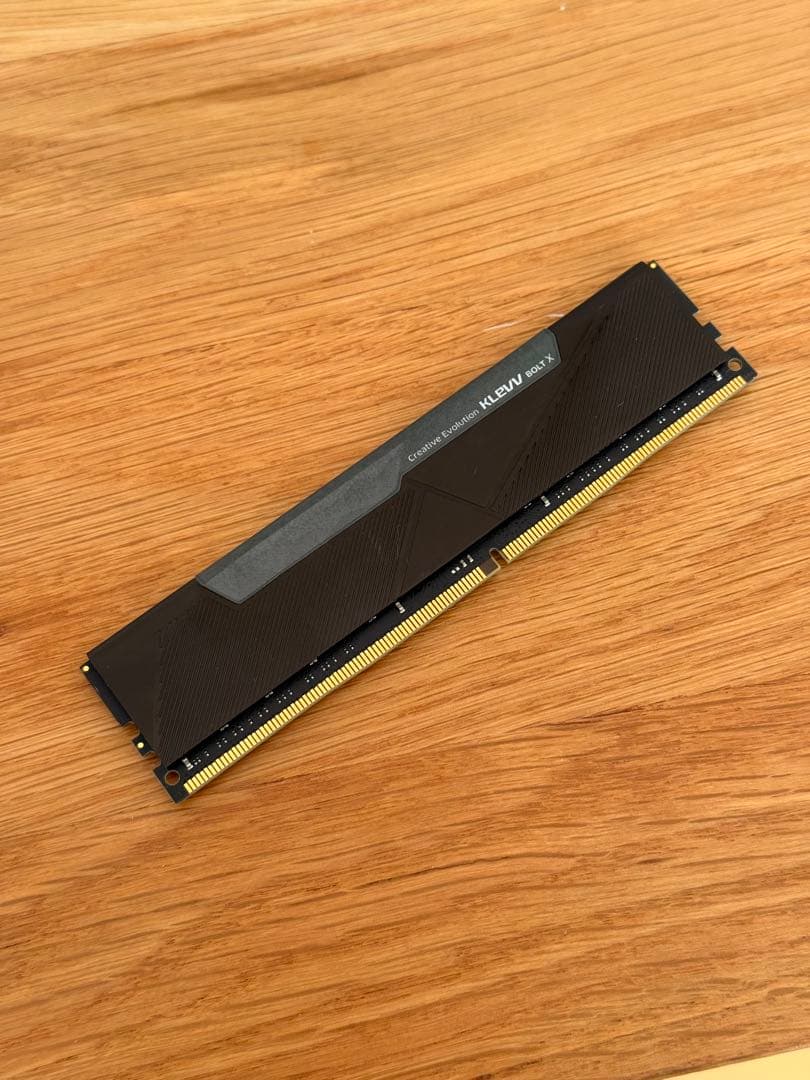 メモリー KLEVV DRR4-3200 CL 16-18-18 16GB