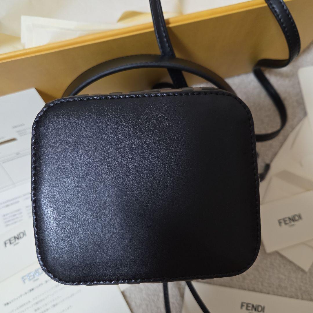 FENDI フェンディ モン トレゾール ブラウンレザー ミニバッグ