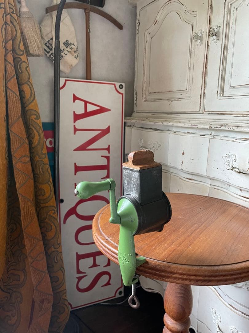 イギリス　アンティーク　チーズ　グレーター　削り　グラインダー　Tala社