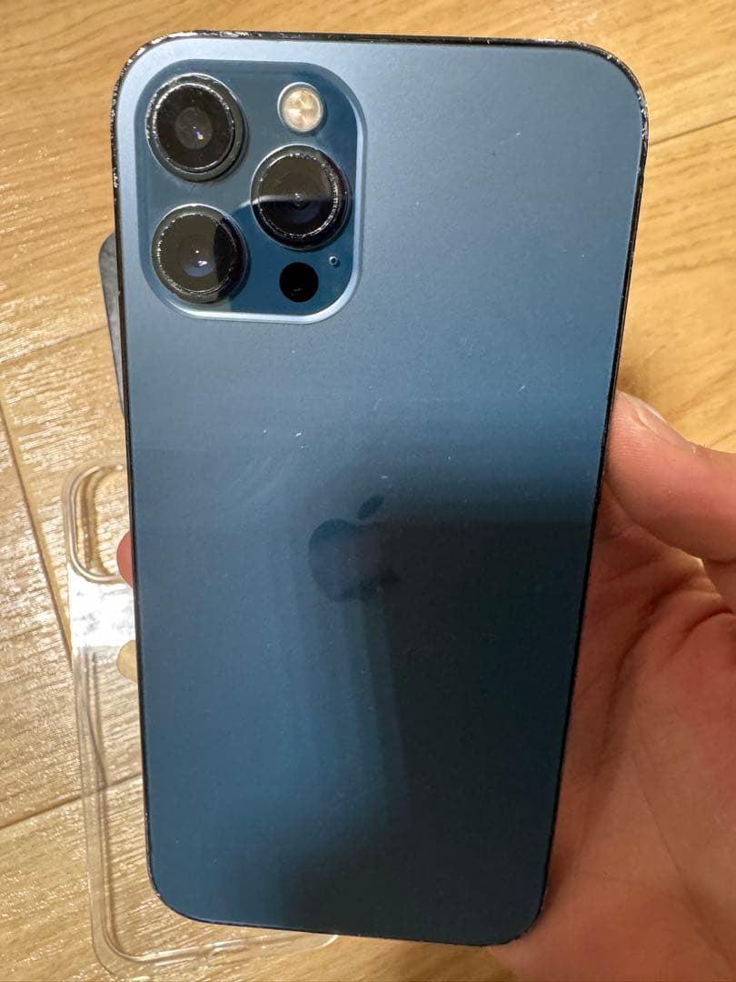 iPhone 12 pro max バッテリー92%