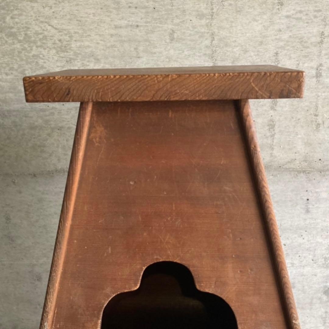 古い味のある大きな踏み台 置物台 花台 飾り棚 ラック 大型 特大 木製 レトロ