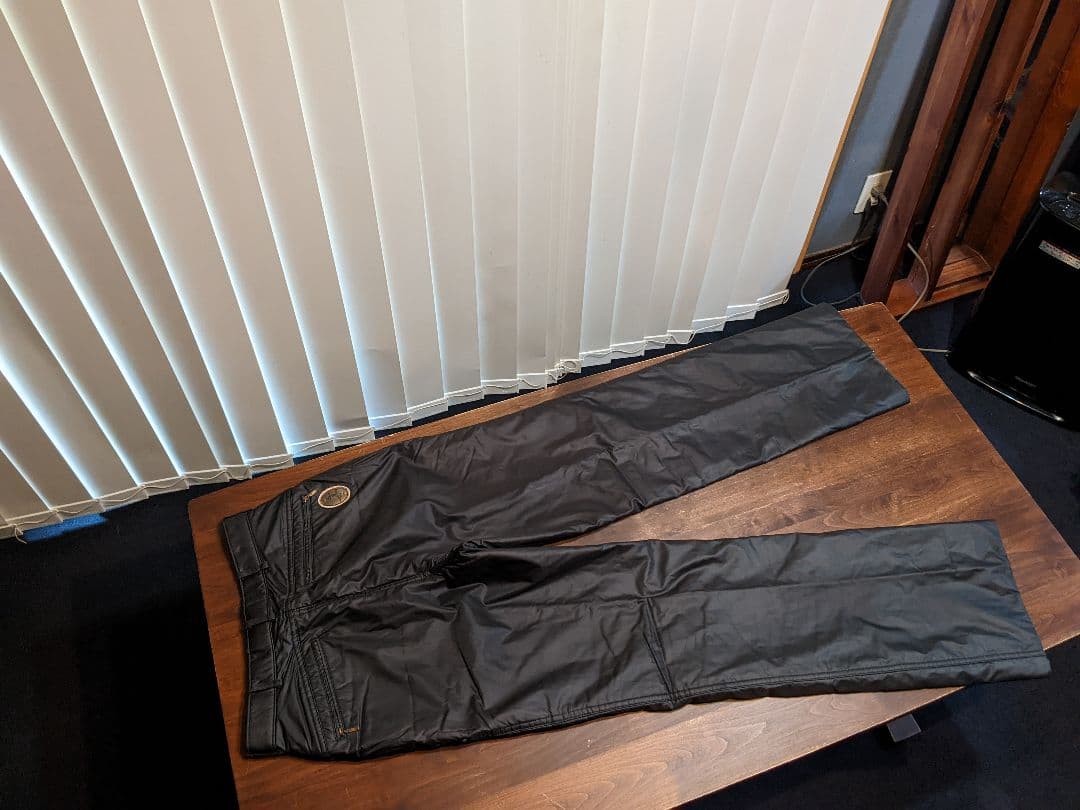 DOLCE　中綿　ダウン　系　ロングパンツ　ナイロン　保温　防寒　黒　　スポーツ