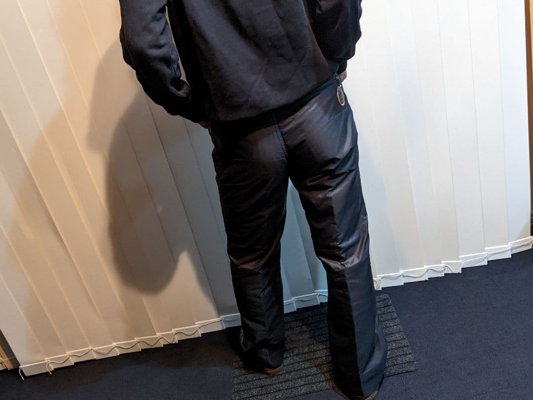 DOLCE　中綿　ダウン　系　ロングパンツ　ナイロン　保温　防寒　黒　　スポーツ