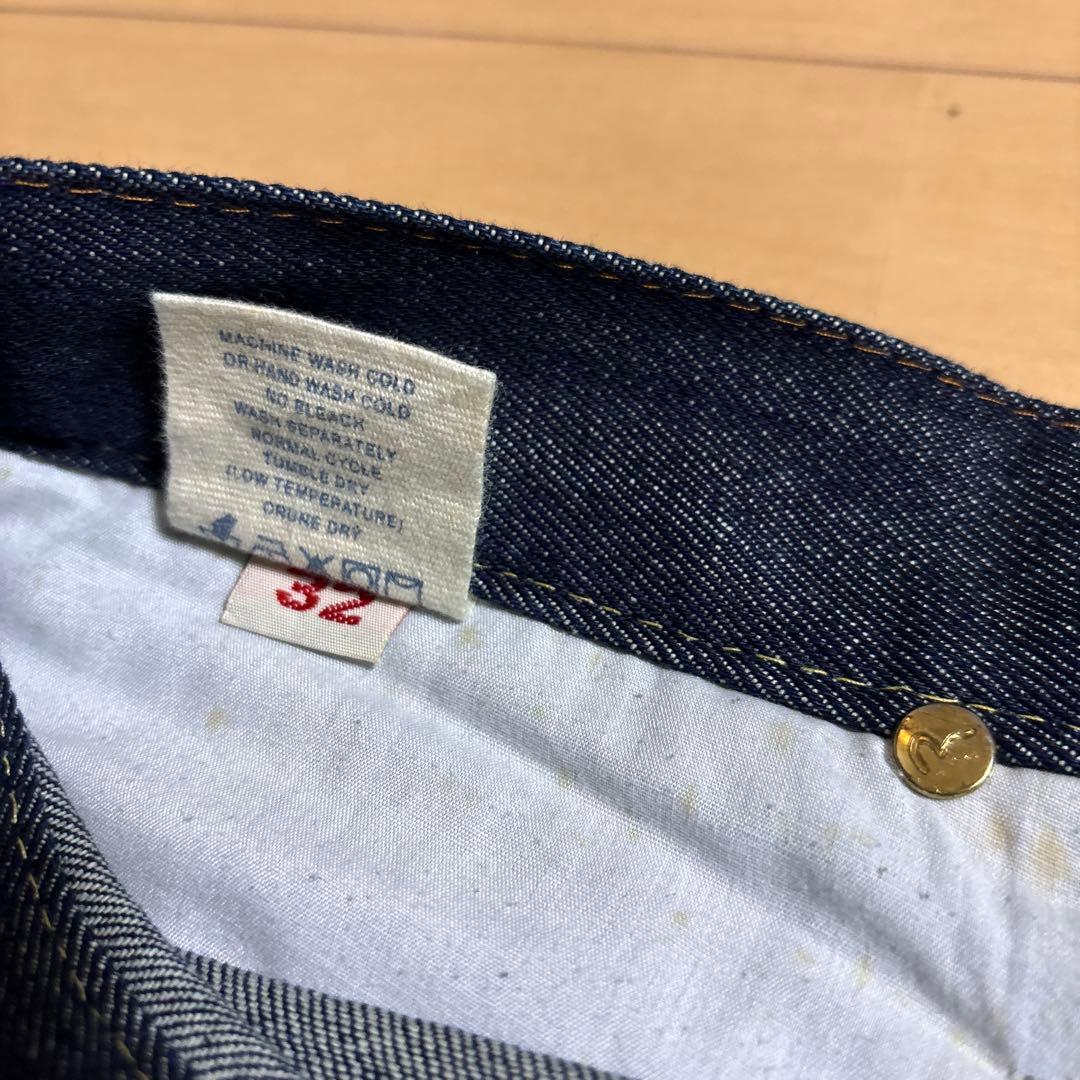 エヴィス　ストレートデニム　カジュアル　インディゴ　サイズ32