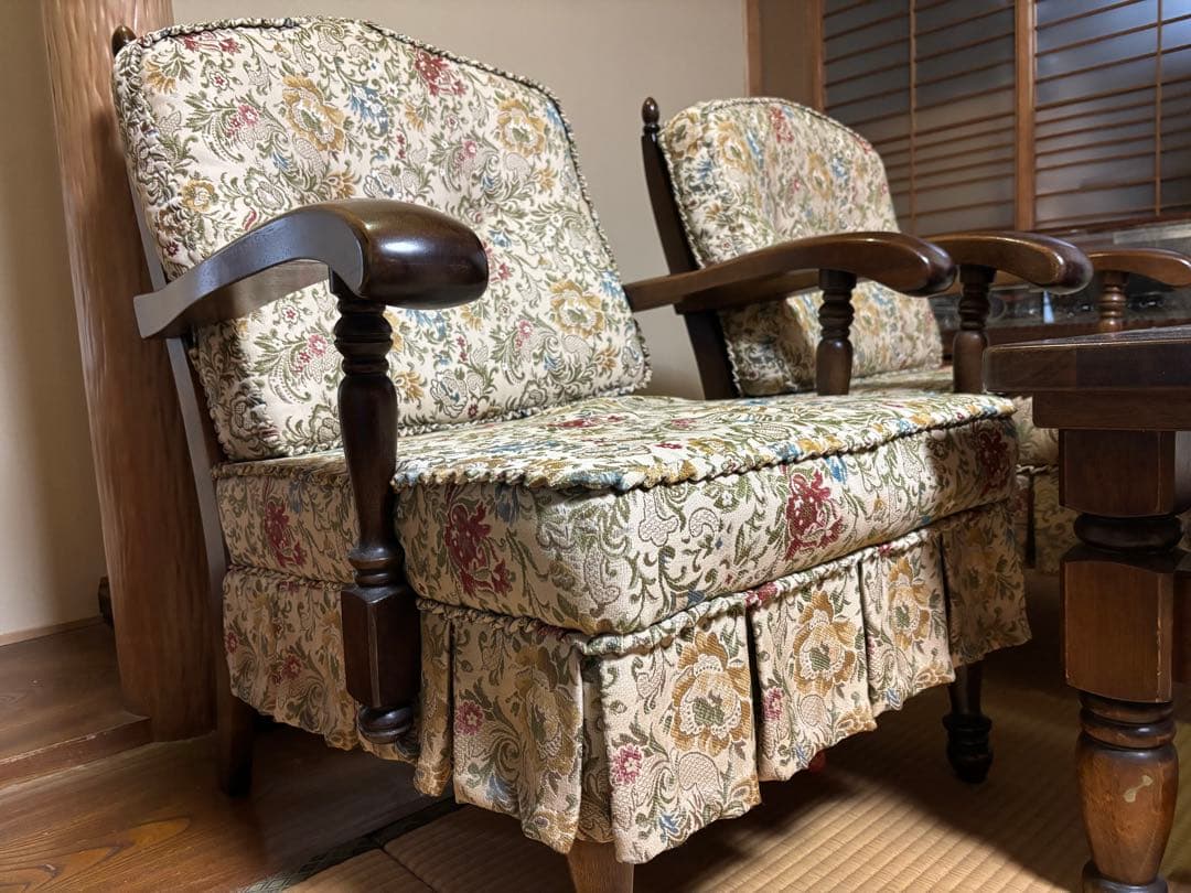 アームチェアとテーブルのセット　アンティーク　昭和レトロ　美品　高級　クラシック