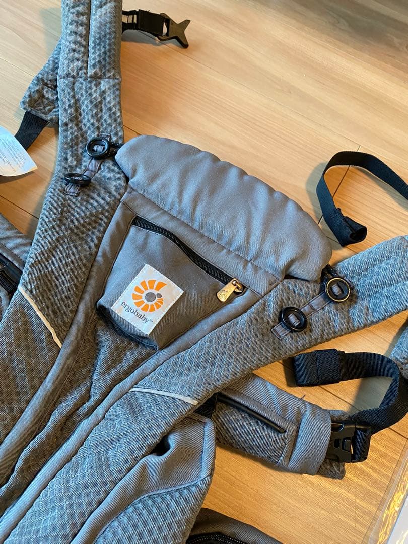 エルゴベビー　オムニブリーズ　ベビーキャリア　抱っこひも