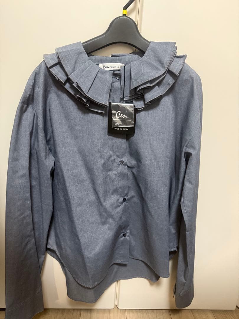 cen. エリマキトカゲブラウス