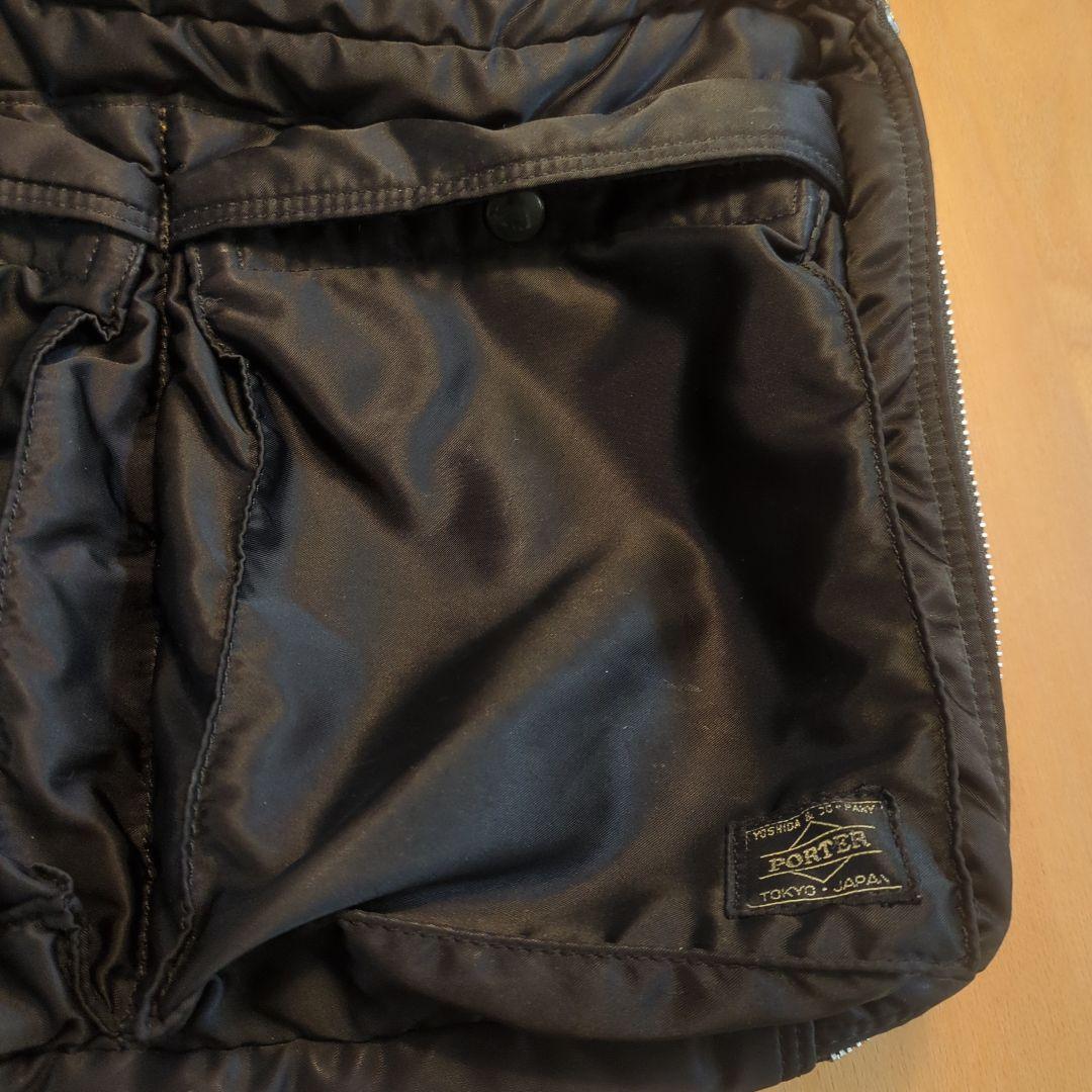 【廃盤】ポーター　PORTER タンカー　ブラック ショルダーバッグ　やや大きめ