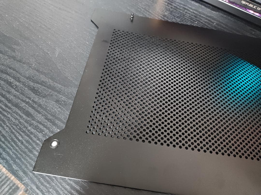 LIAN LI A4-H2O PCケース ITX