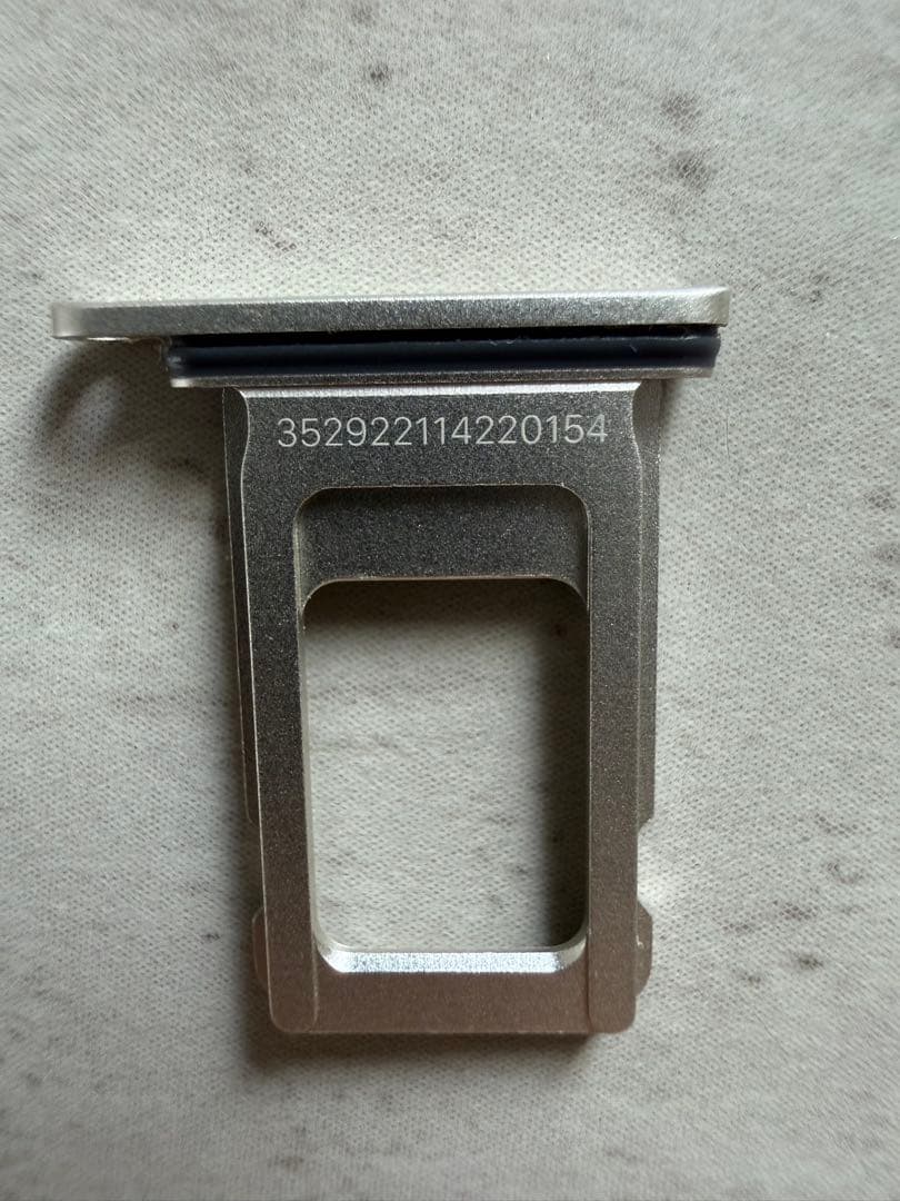 Apple iPhone 11 ホワイト 本体 ジャンク品 SIMフリー