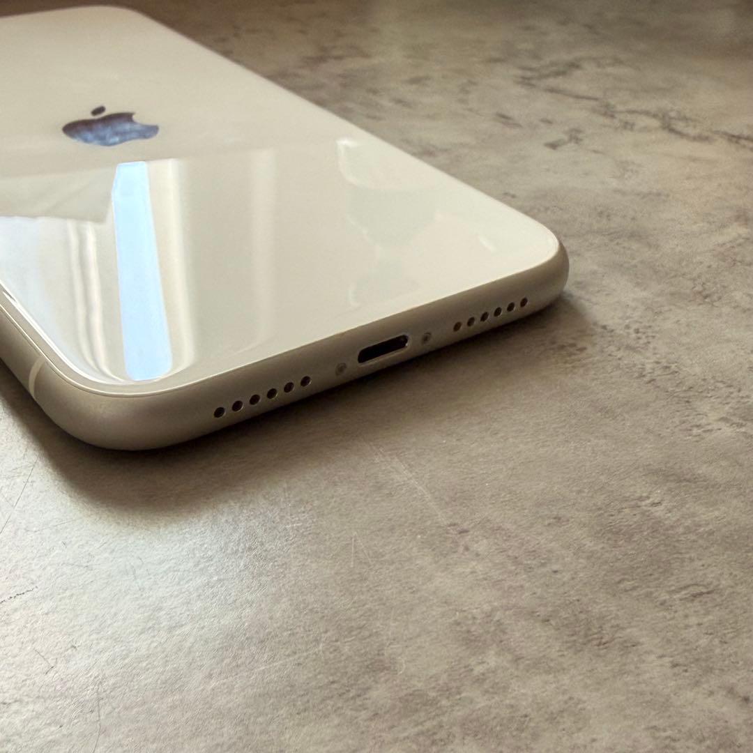Apple iPhone 11 ホワイト 本体 ジャンク品 SIMフリー