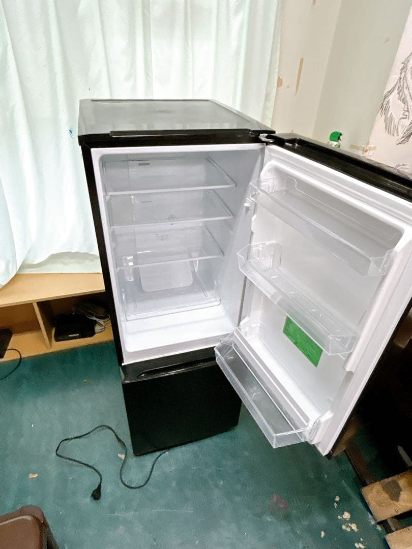 YAMADA 黒い冷蔵庫 156L YRZ-F15J