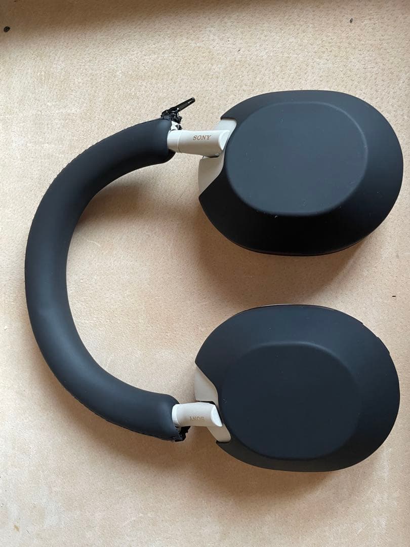 sony WH-1000XM5 ワイヤレスヘッドホン　プラチナシルバー　カバー有