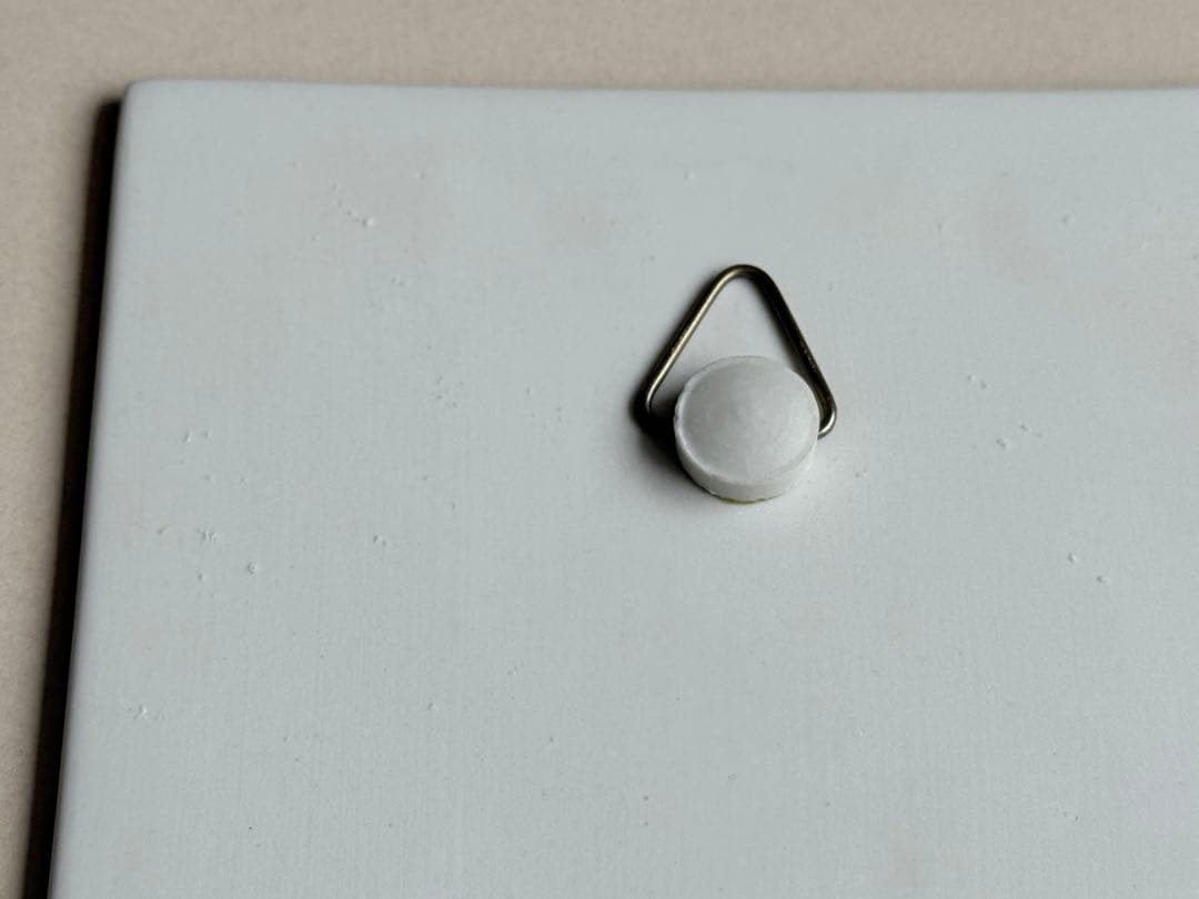 青い川を越えて 1982年 アラビア ヘルヤ 陶板画