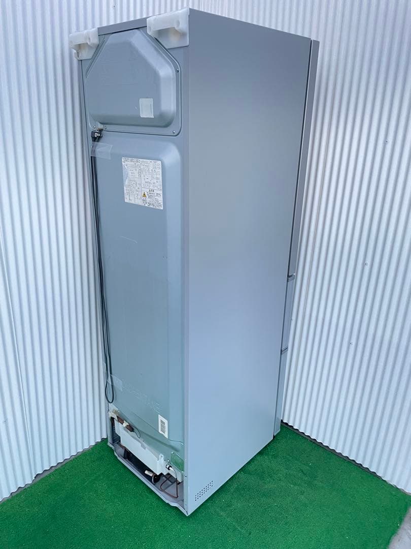 825 日立 315L 3ドア冷蔵庫 真ん中野菜室 真空チルド ライトシルバー