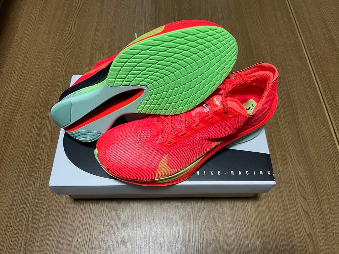 ナイキ　ヴェイパーフライ4 26.5cm