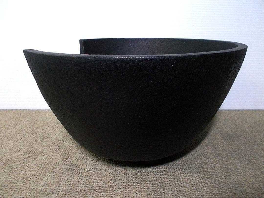 良品 未使用多数 茶道具 鉄鋳物 茶釜 五徳 風炉 釜環 おまけで織部敷板