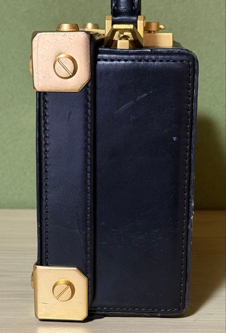 MCM（エムシーエム）2WAY トランク ショルダーバッグ