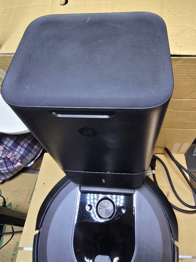 iRobot Roomba i7　ロボット掃除機
