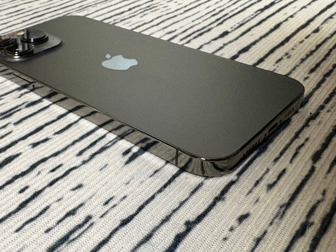 iPhone 13 Pro Max 256GB グラファイト　simフリー