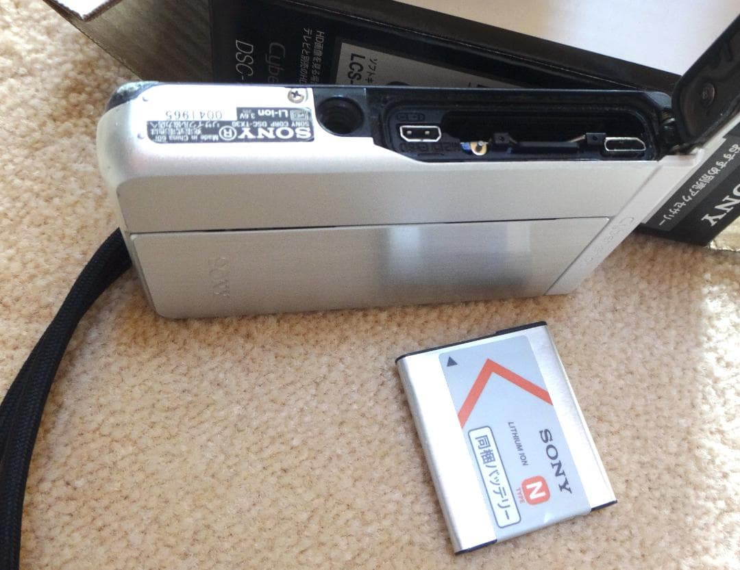 SONY Cyber-shot DSC-TX30 本体