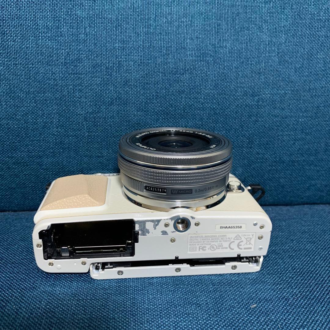 OLYMPUS オリンパス PEN E-PL7 レンズセット ミラーレスカメラ