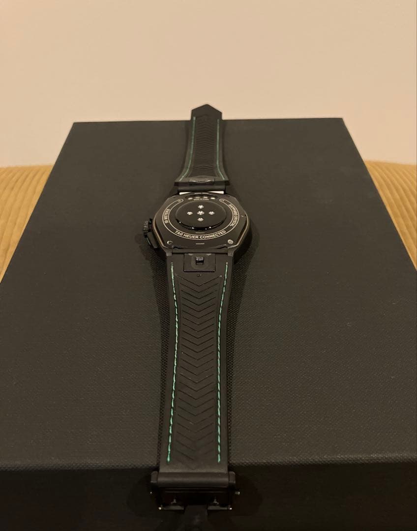 む*む様 タグホイヤーコネクテッド キャリバーE4 45mm ゴルフエディション