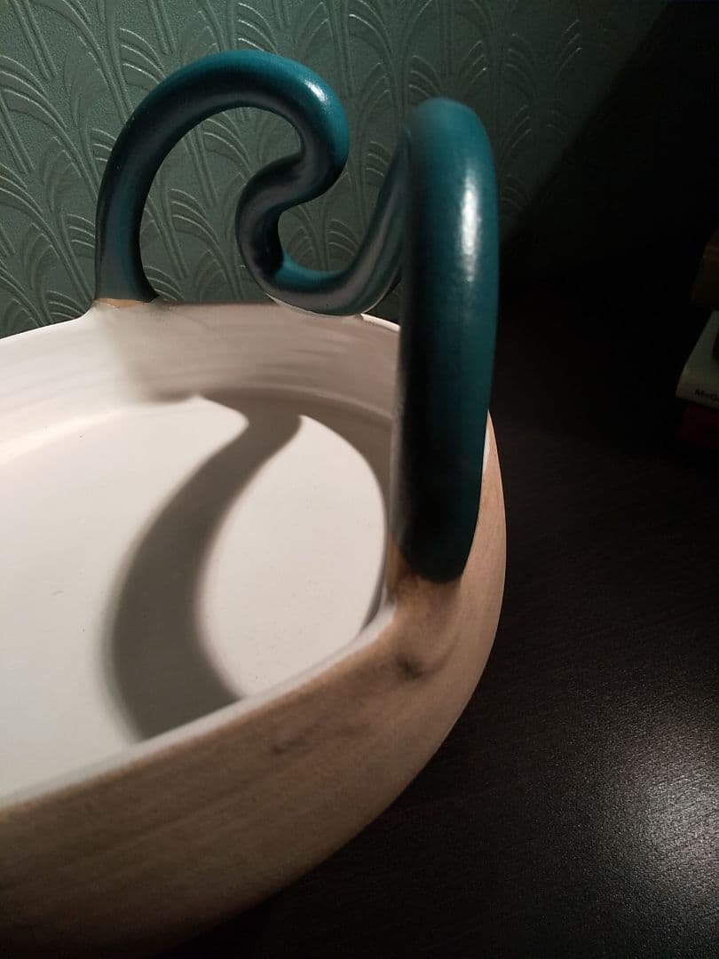 MILO MADE （ミロメイド）☆ユニークな陶器のオブジェ（フルーツボウル）