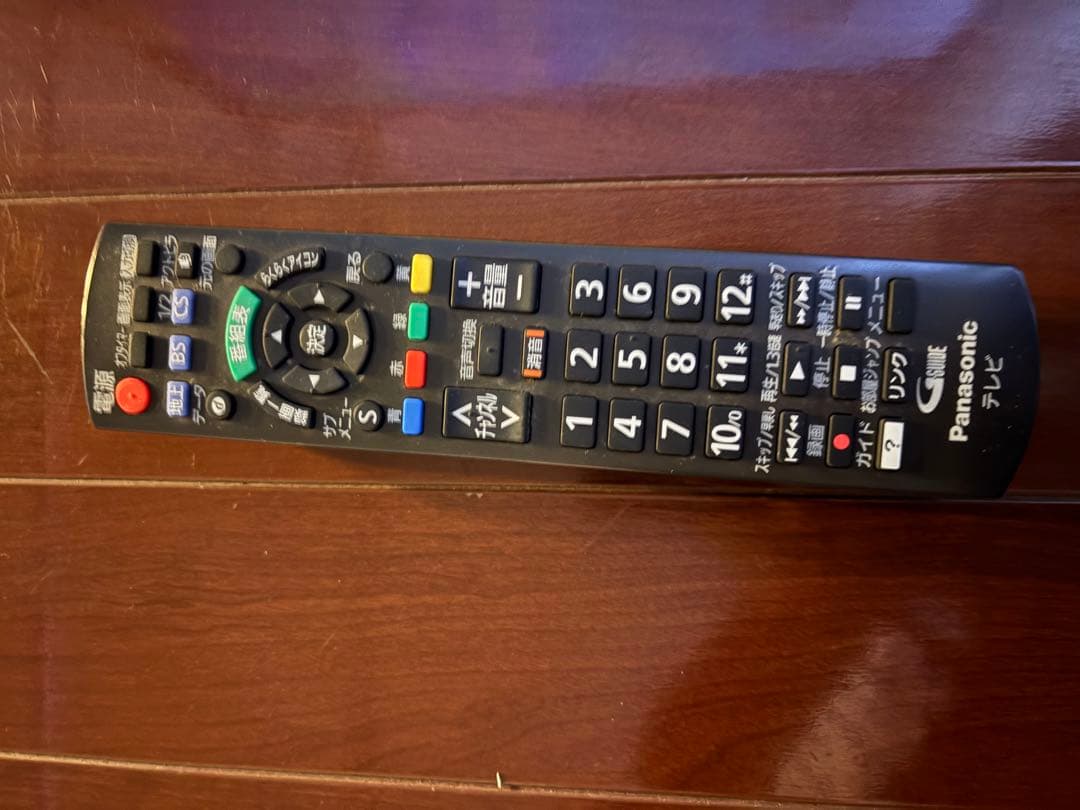 【美品】Panasonic TH-19C305 19インチ液晶テレビ