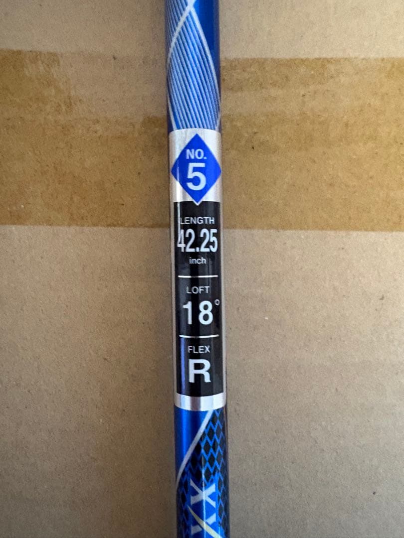 タカ【新品未使用】ゼクシオ10フェアウェイウッド5番（18度）Rフレックス