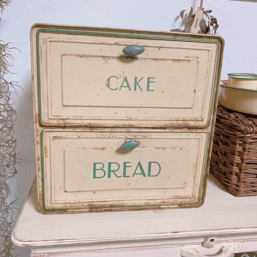 イギリスアンティーク ブレッド缶 ケーキ缶 2段 英字ロゴ入り アンティーク