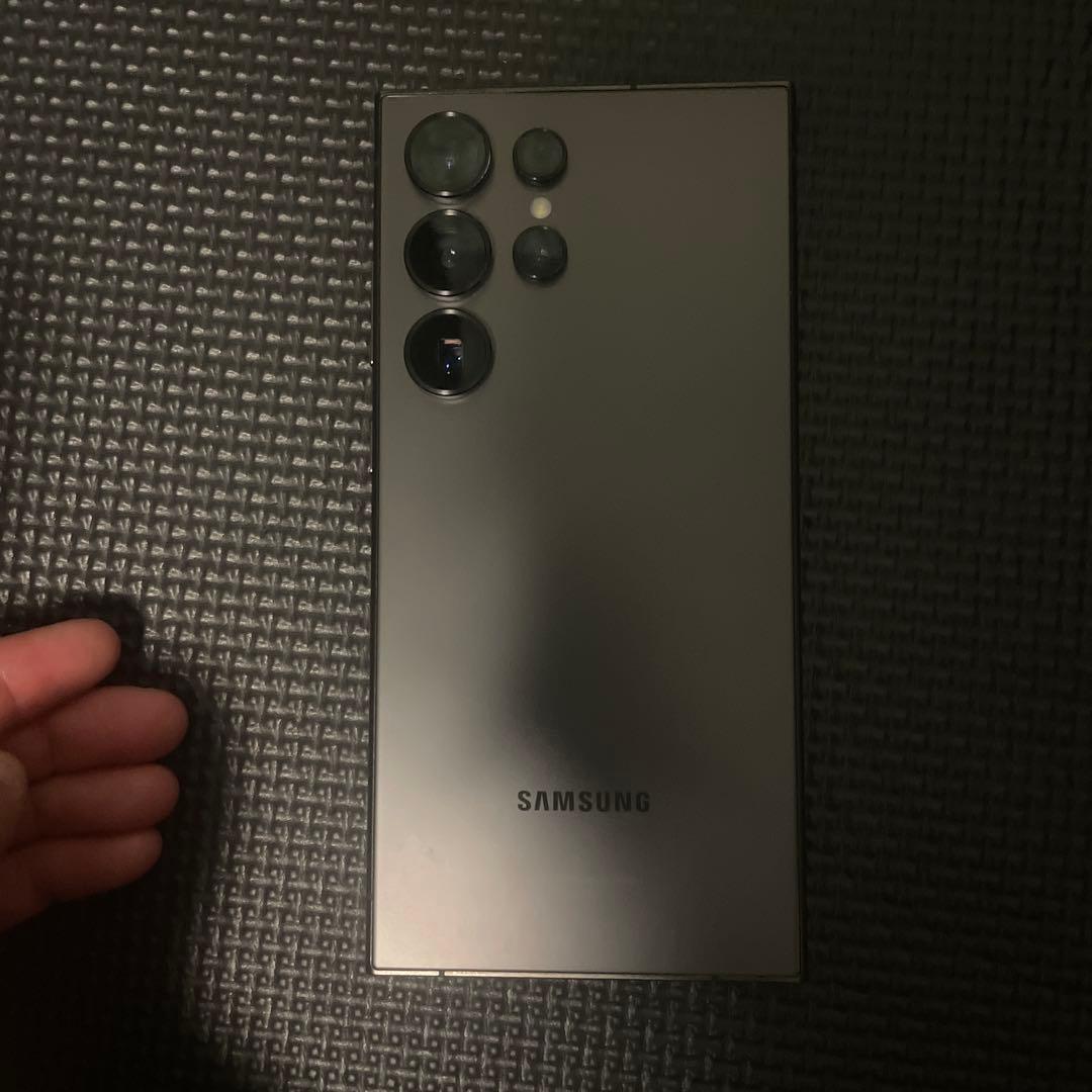 【美品】Galaxy S24Ultra 512GB 韓国版 チタニウムブラック