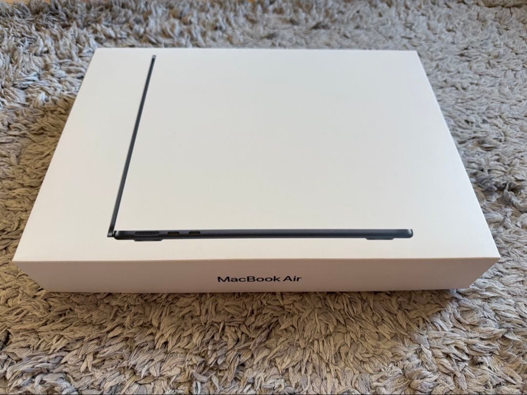 超美品！MacBook Air M2 13インチ 8GB/256GBミッドナイト