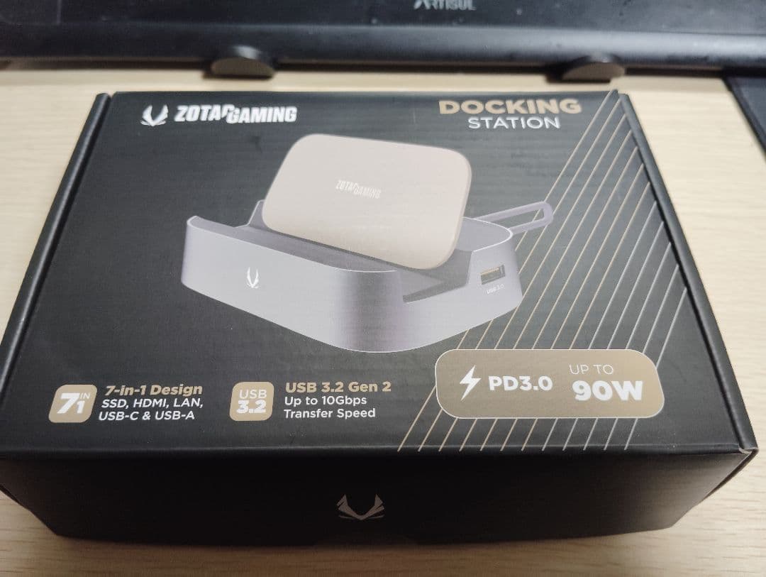 Windowsノート本体 ZOTAC GAMING ZONE Ryzen 7 8840U/16GB