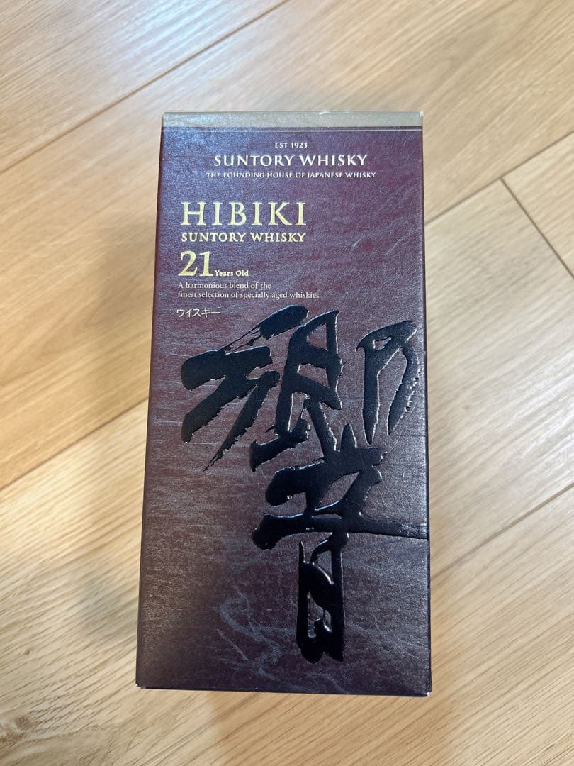 新品☆箱あり☆ サントリーウィスキー響21年
