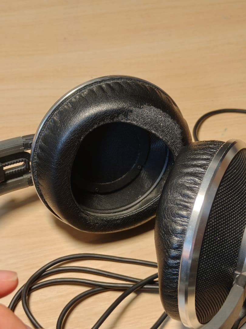 ヘッドホン AKG K812