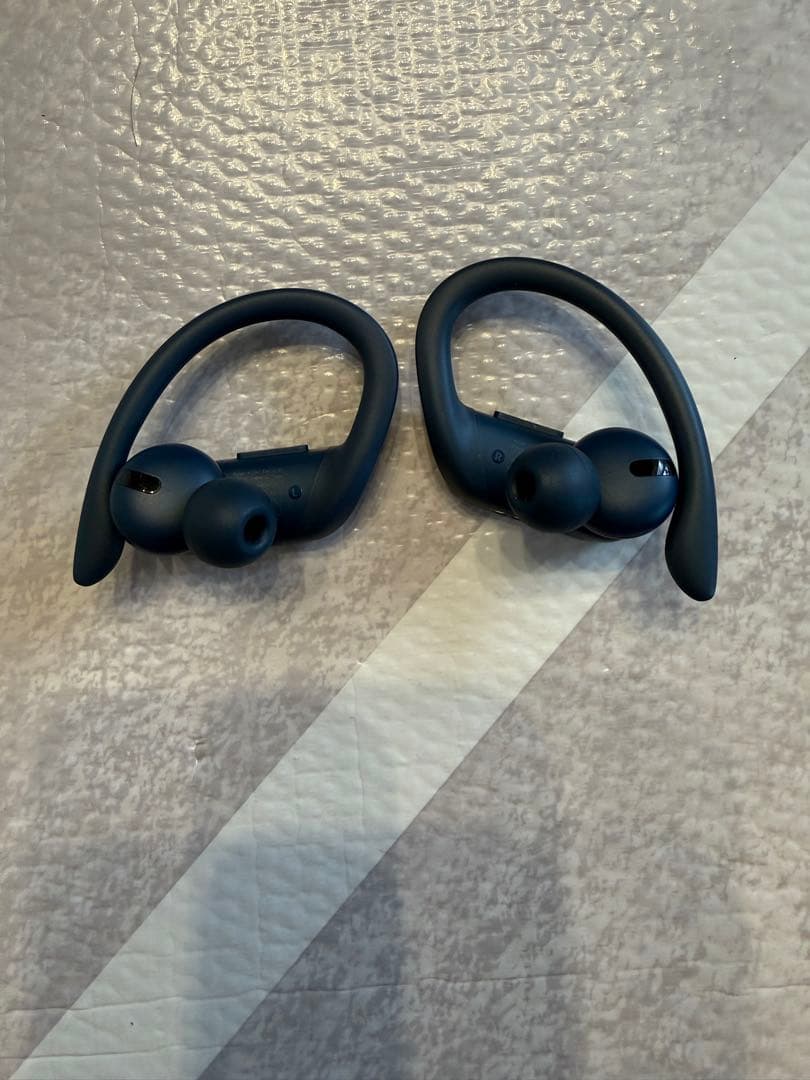 Powerbeats Pro ネイビー 本体と充電ケーブル