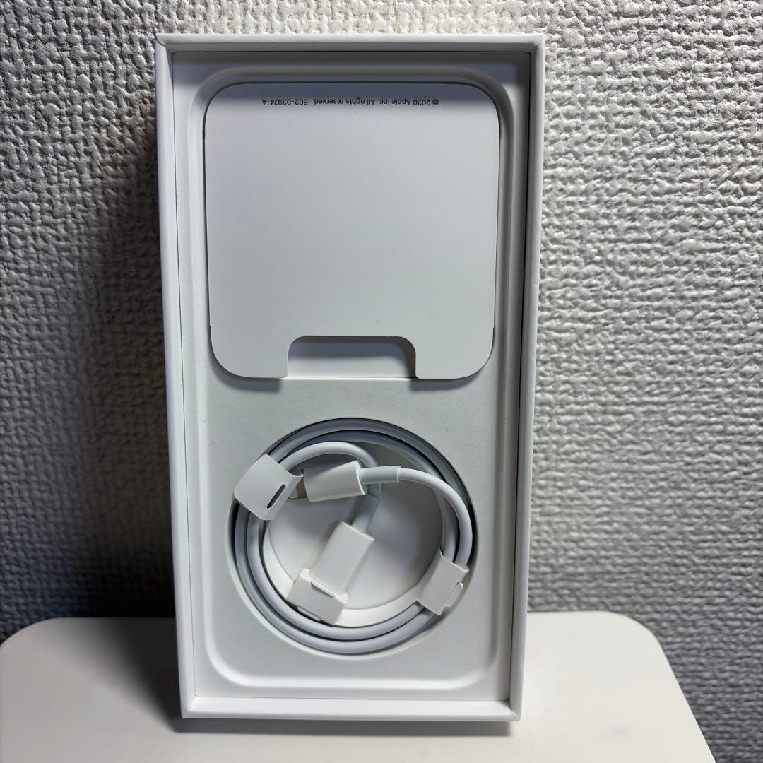 Apple iPhone12 ブルー