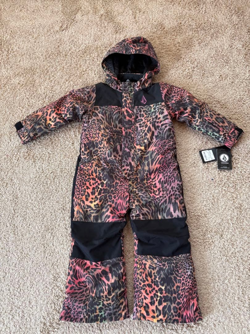 【新品タグ付き】VOLCOM キッズ ウェア 4T レオパード Burton