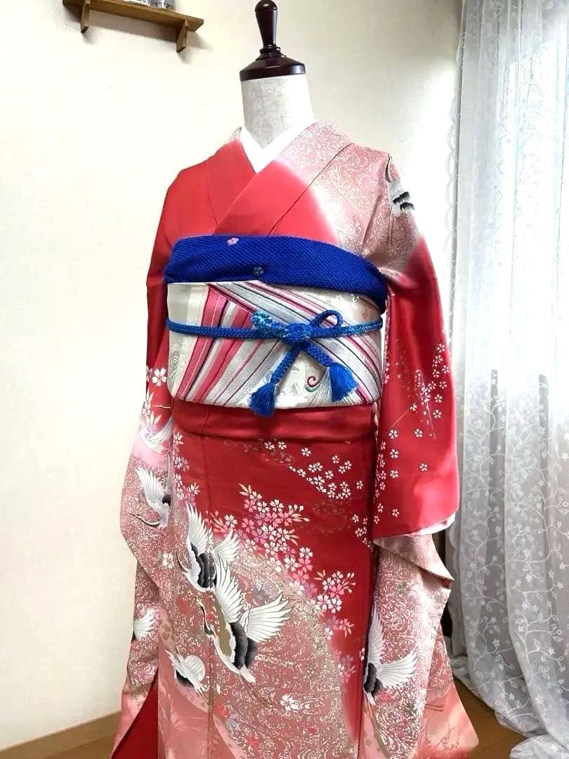 縁起の良い吉祥紋様、振袖フルセット 上品　ローズピンク　鶴　桜観世水　金コマ刺繍