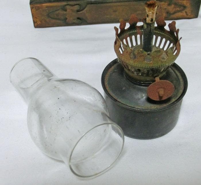 ☆アルコールランプ☆オイル☆ランタン☆鉄製☆側面硝子☆香港製☆