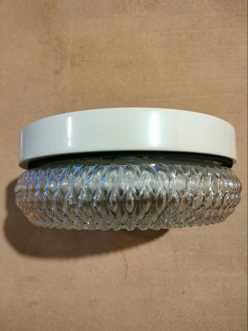 【昭和レトロなガラスの蛍光灯】クリスタルカット/円形ガラスシェード/昭和レトロ