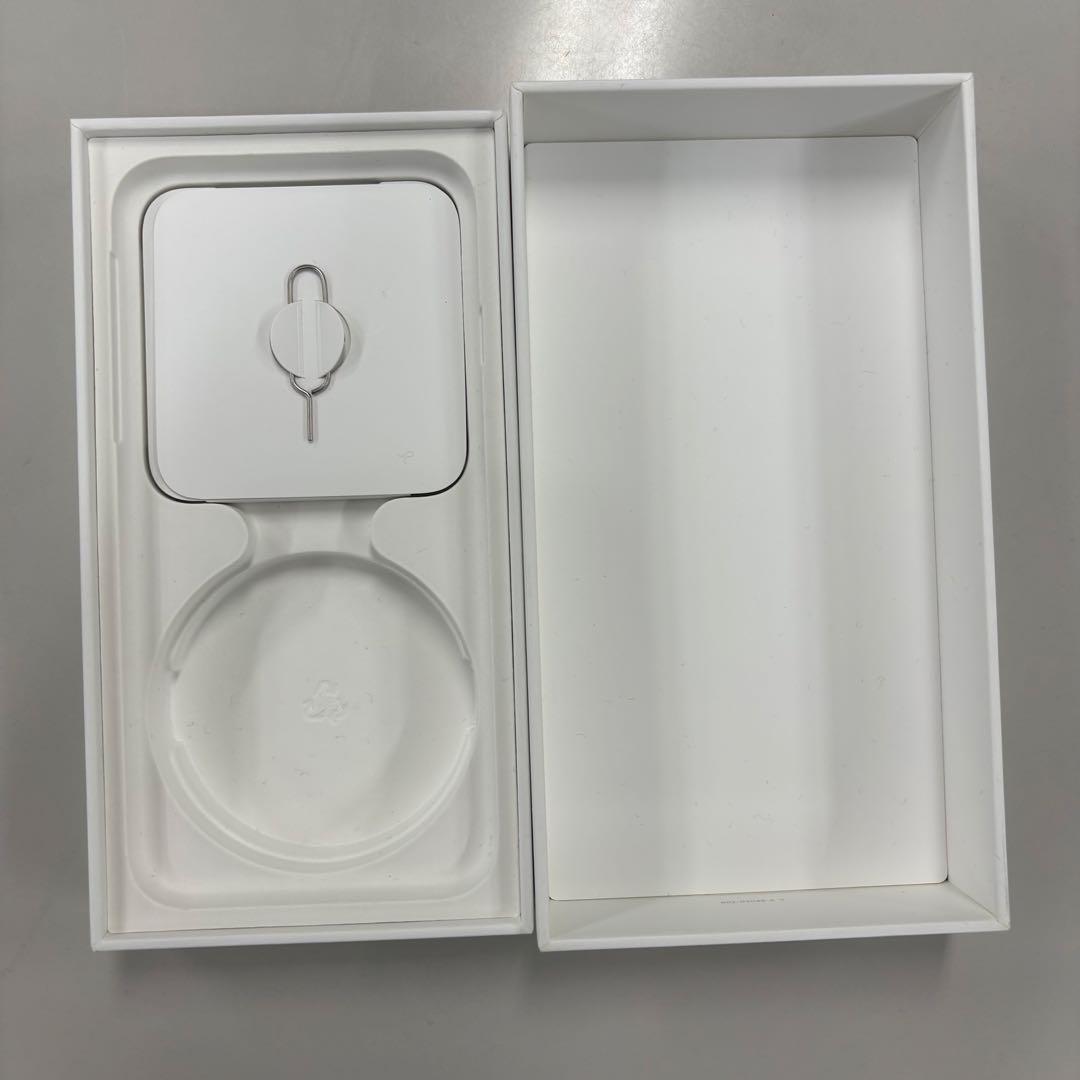 【外装美品】iPhone SE(第2世代) 128GB ブラック 中古品