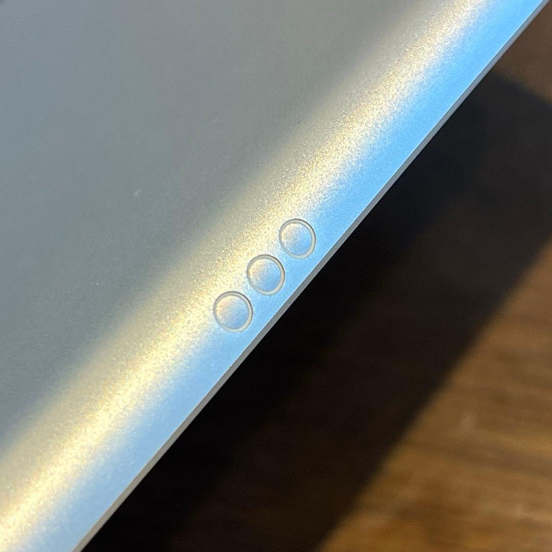 Apple iPad 第７世代 32GB シルバー SIMフリー