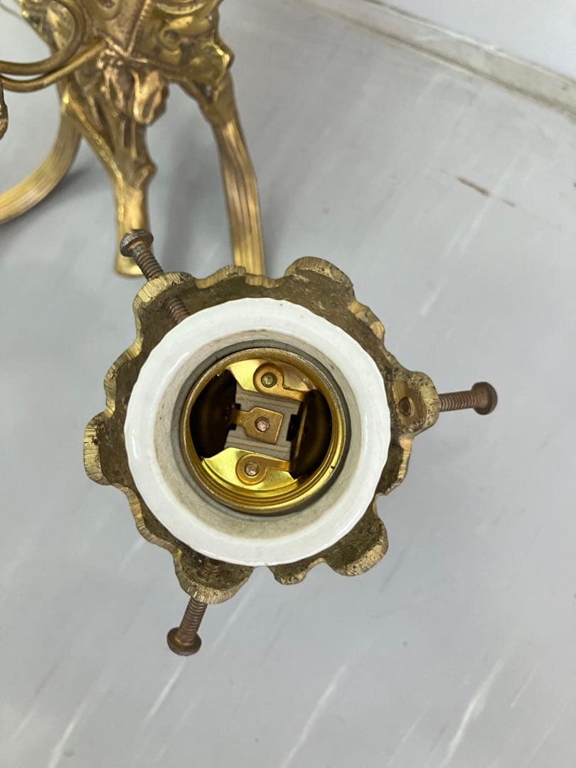 アンティークな壁掛照明器具　2灯　ガラス製ビー玉風シェード　お洒落な玄関照明葡萄