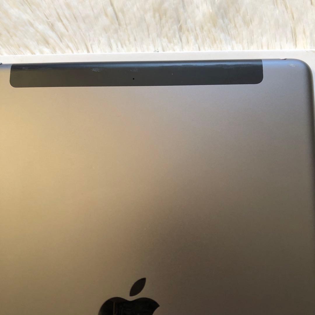 【値下げ不可】iPad 第8世代 128GB SIMフリー 【すぐ発送】